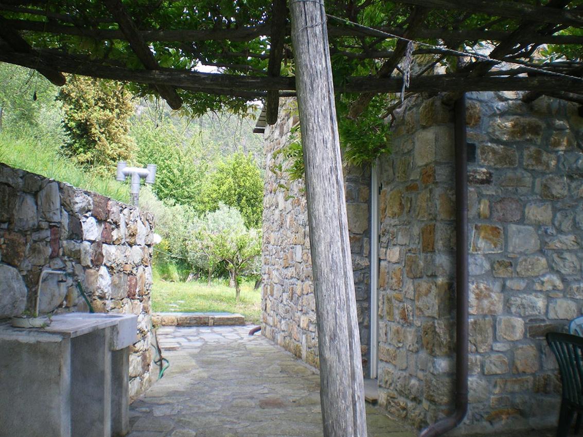 Cottage La Torre Del Pittore Bonassola Exteriör bild